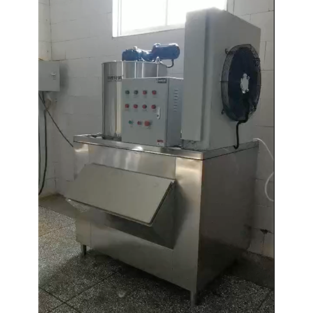 1吨片冰机交付商丘某食品厂